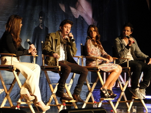  The Twilight Convention in Los Angeles (june 11)
