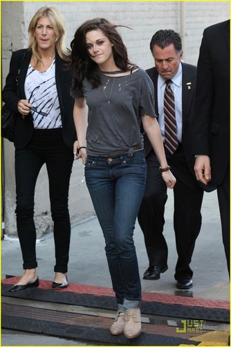  Kristen Arriving @ Jimmy Kimmel