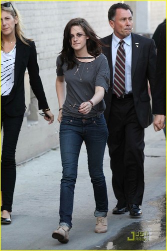  Kristen & Robert Arriving @ Jimmy Kimmel Taping