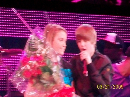  Me and Justin in a Rodeo Houston show, concerto