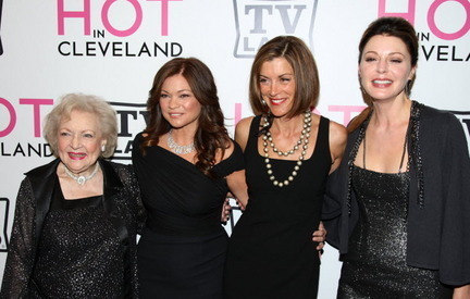  -hot in cleveland-
