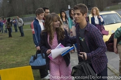  16 Wishes-Behind The Scenes