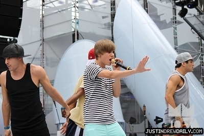  Appearances > 2010 > 21st Annual Much Musica Video Awards- Rehearsal; (June 20th)