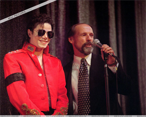  MICHAEL IN RED