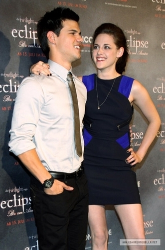 More Kristen [and Taylor] in Berlin - 'Eclipse' Press Tour