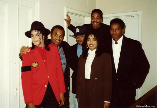 Randy with Michael, Janet, Marlon, Jackie & Joe