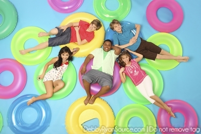  The Suite Life On Deck>Season 2>Promotional Photoshoot