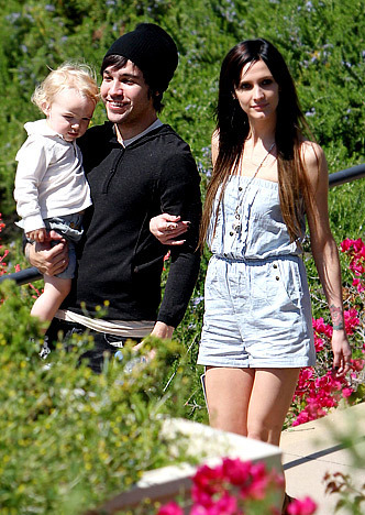  Ashlee, Pete & Bronx out in Beverly Hills