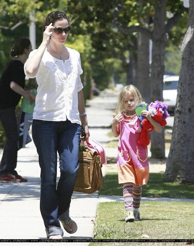  Jen and tolet, violet Out and About!