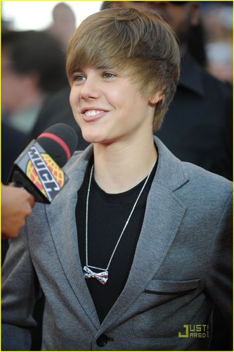  Justin Bieber @ 2010 Much موسیقی Video Awards