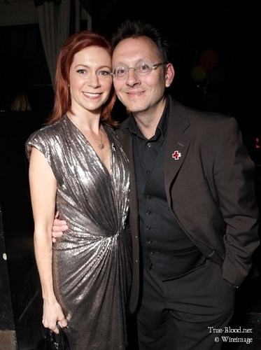  Michael Emerson at American Red tumawid Benefit