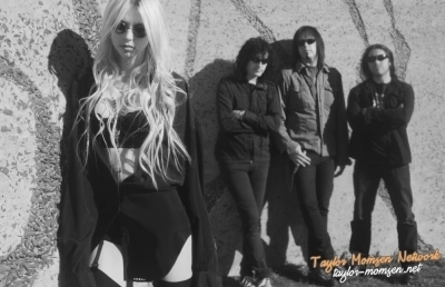  Taylor / The Pretty Reckless