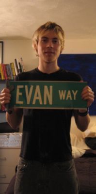  Evan