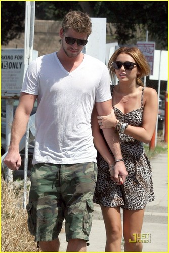  Miley&Liam out in Toluca Lake
