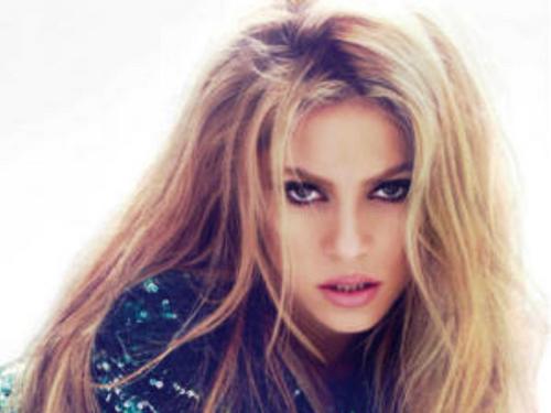  Shakira SEXY LOOK