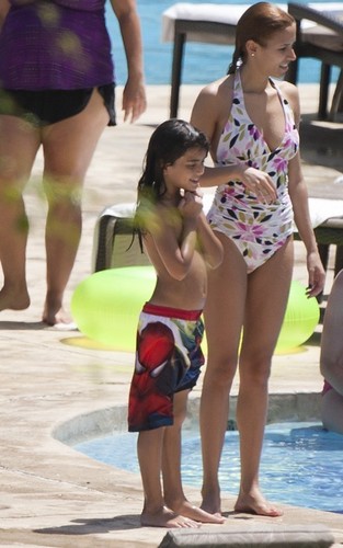  Michaels Lil anjos in Hawaii <3
