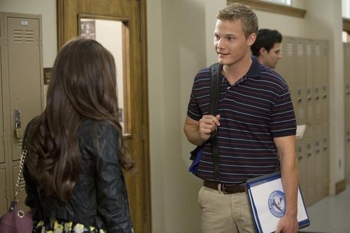  Pretty Little Liars - Episode 1.07 - The Homecoming Hangover - Promotional fotografias