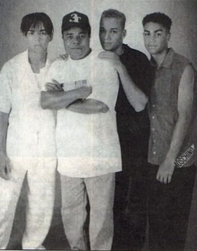  Taj, Taryll, and TJ with their parents