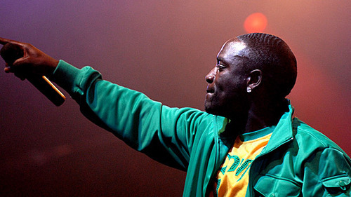  * SUPERB Akon *