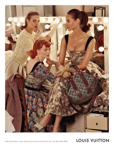  Louis Vuitton Fall 2010 Campaign | द्वारा Steven Meisel