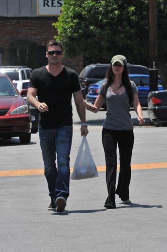  Megan & Brian shopping in Glendale