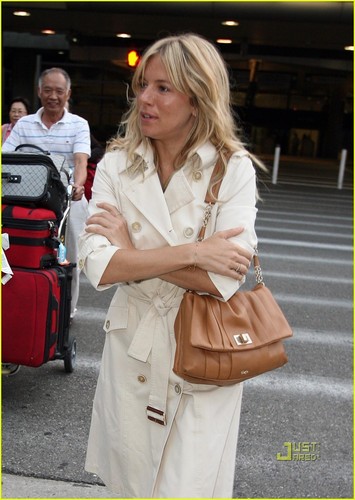Sienna Miller is LAX Lovely