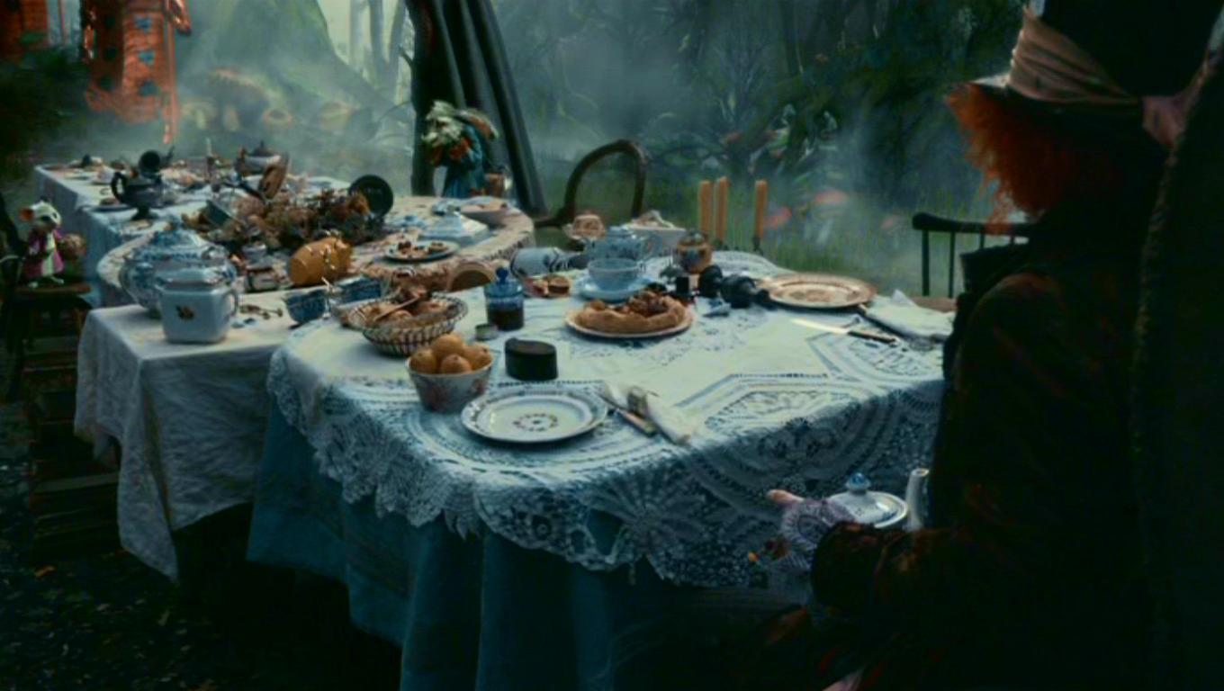 Tim Burton's 'Alice In Wonderland' - Alice in Wonderland (2010) Image ...