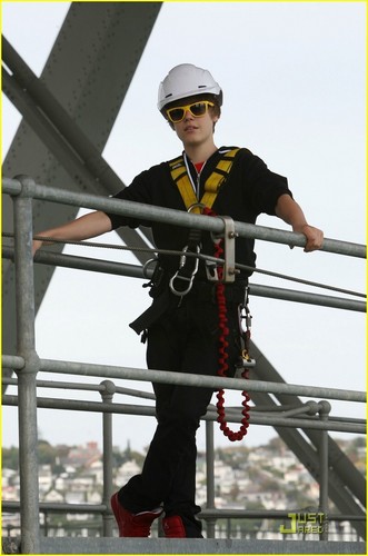  Justin can Fly !!!!
