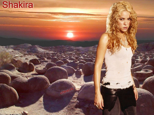  * BEAUTIFUL Shakira *