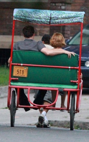 Michelle Williams & Seth Rogen on the Set from her new Movie "Take This Waltz"