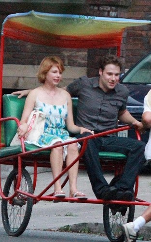 Michelle Williams & Seth Rogen on the Set from her new Movie "Take This Waltz"
