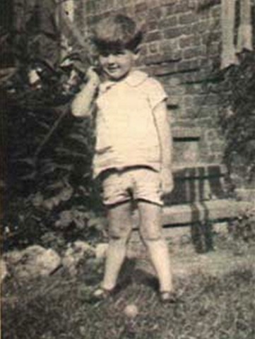  Roger Moore As A Child