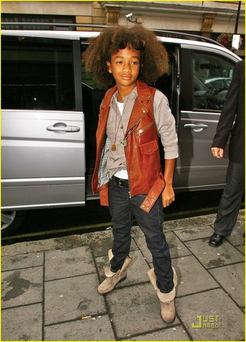  Jaden lookin all cool !...Smith family is the BEST!!