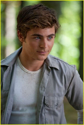  Pic from Zac's new movie ''Charlie St Cloud''