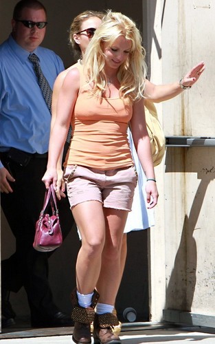  Britney out in Sherman Oaks
