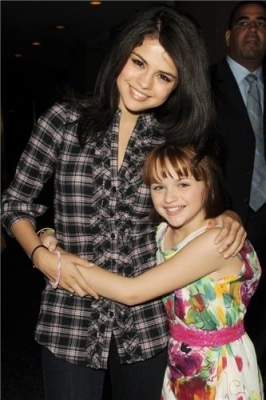  Selena @ The Today toon 22.7.2010