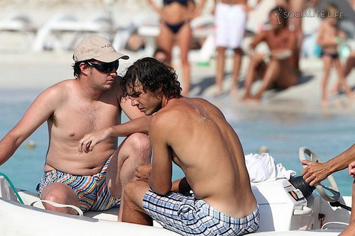  nadal and men in the beach....