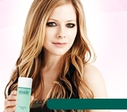 Avril Lavigne - Proactive