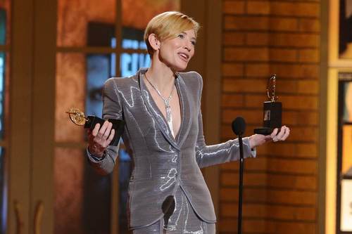  Cate @ 64th Annual Tony Awards - दिखाना