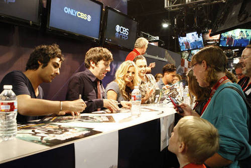  Comic Con 2010 Signing