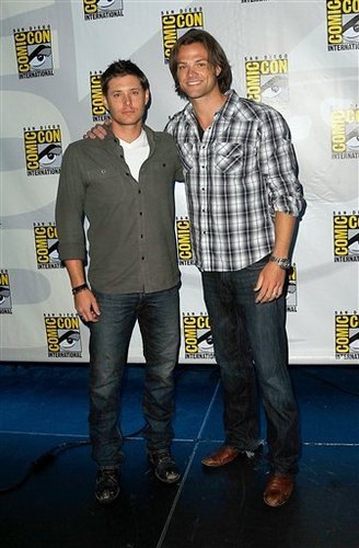  Jared & Jensen @ Comic-Con 2010