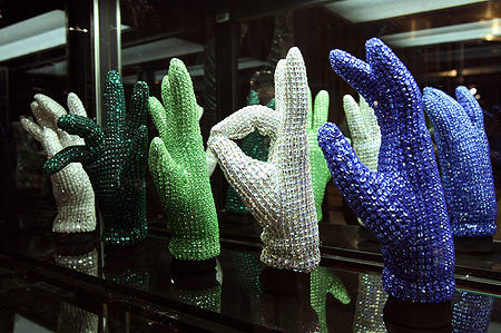  Michael's Gloves