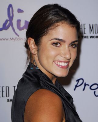  Nikki at the 'Feed the modelos Charity Event'