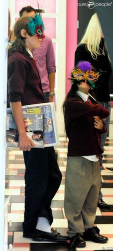  Our masked boy, Prince shopping at Ed Hardy (2009)