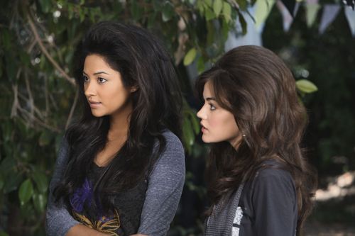  PLL Sneak Peek Pictures. 1x10 Keep Your Friends Close