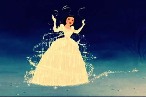  Snow White in Cinderella's dress