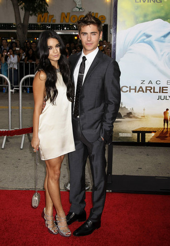  Vanessa & Zac @ "Charlie St. Cloud" Los Angeles Premiere
