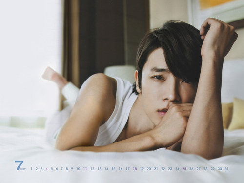  instyle July Calendar - Donghae