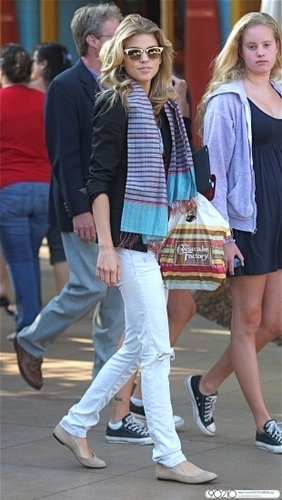  AnnaLynne McCord leaves The Cheesecake Factory at The Grove