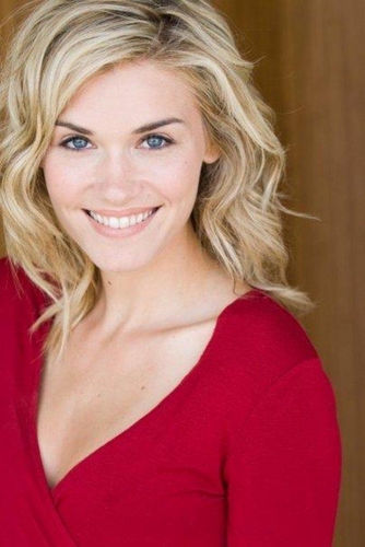  Audrey Parker played द्वारा Emily Rose
